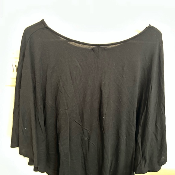 Stylemint poncho cape style tshirt NWOT never worn - Picture 3 of 4
